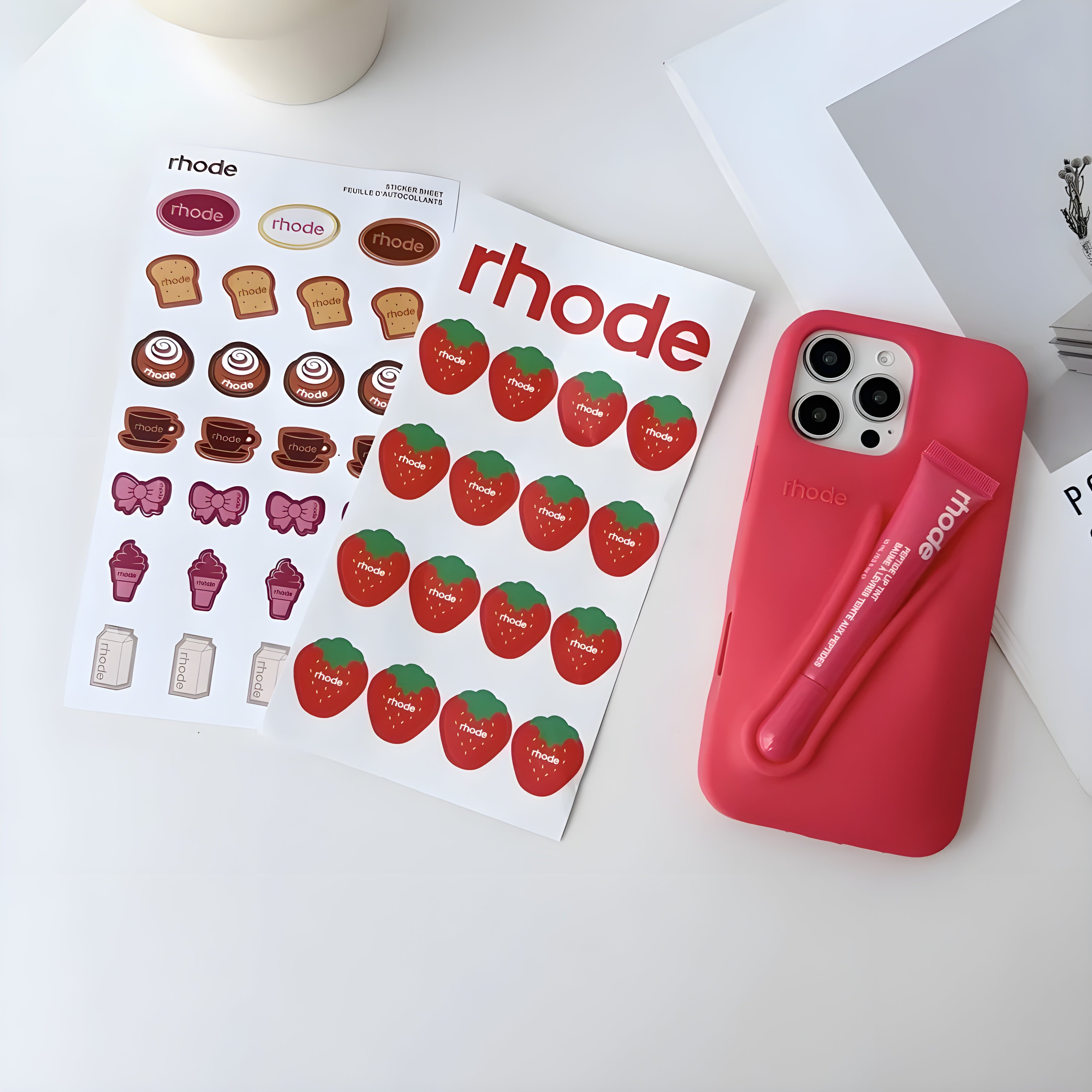 RHODE 2-in-1 Lip Gloss iPhone Case – Silicone Cover met Lipstickhouder