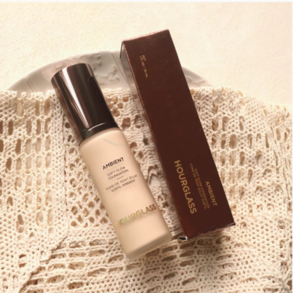 Hourglass Ambient Soft Glow Foundation